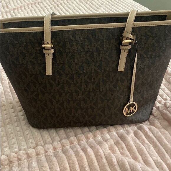 - Michael Kors Brown Signature Tote with Gold Hardware - Picture 1 of 5